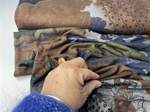 Jersey - store brune motiver og blomster